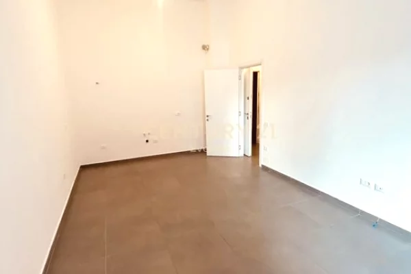 Apartment for rent in Tirana 1+1, Emty