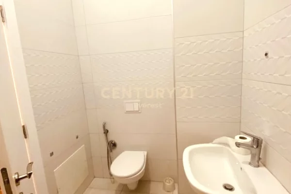 Apartment for rent in Tirana 1+1, Emty