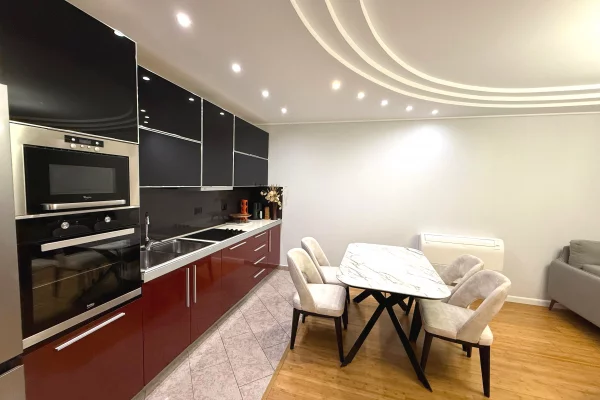 Shtepi me qera Apartament ne Tirane, 2+1, Mobilimi E mobiluar, Pagesa 1,500  Euro.