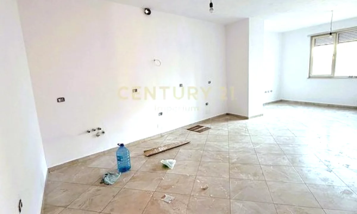 Jepet me qira ambient zyre – Qender, pas 15-kateshit