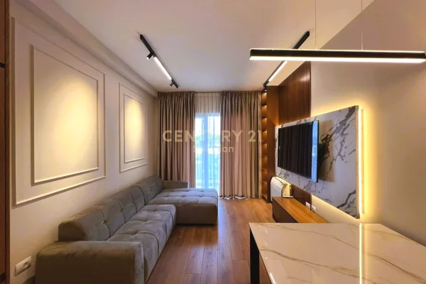 APARTAMENT 1+1 PER SHITJE PRANE PALLATIT ME SHIGJETA !