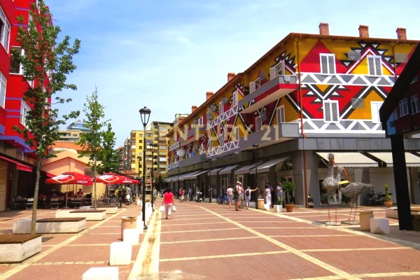 Business Property in Sale 4+1 in Tirana - 313,000 Euro