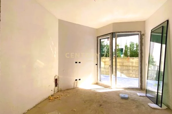 Appartamento in vendita a Tirana 2+1, Vuoto