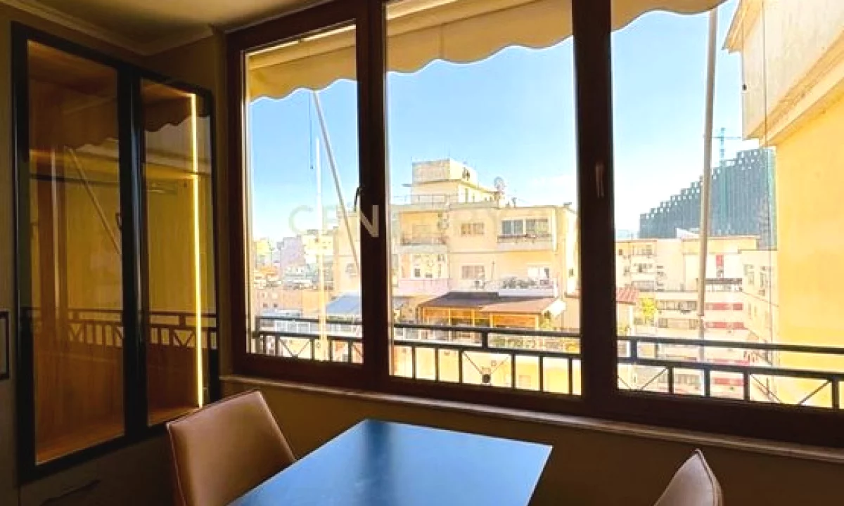 Appartamento in vendita a Tirana Garsoniere, Arredato