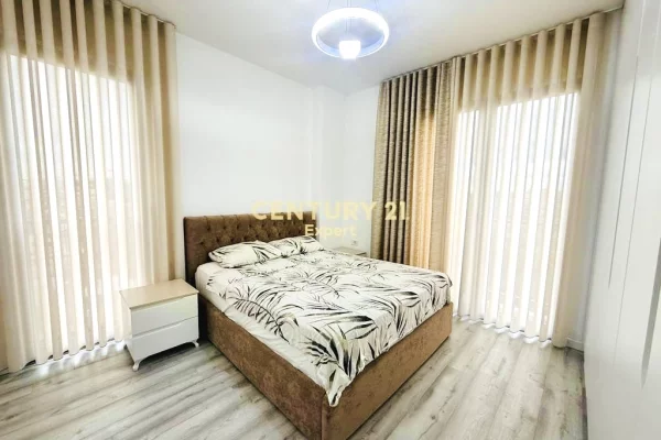 Shtepi me qera Apartament ne Tirane, 2+1, Mobilimi E mobiluar, Pagesa 80,000  Leke.