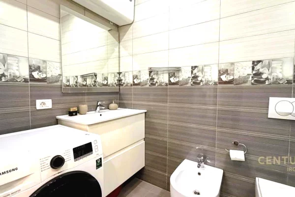 Shtepi me qera Apartament ne Tirane, 2+1, Mobilimi E mobiluar, Pagesa 800  Euro.