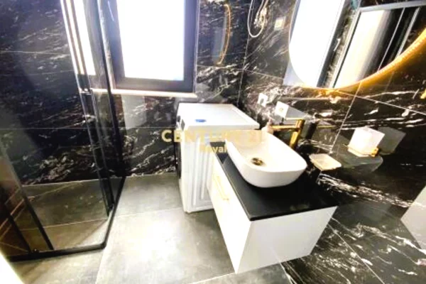 Appartamento in affitto a Tirana 1+1, Arredato