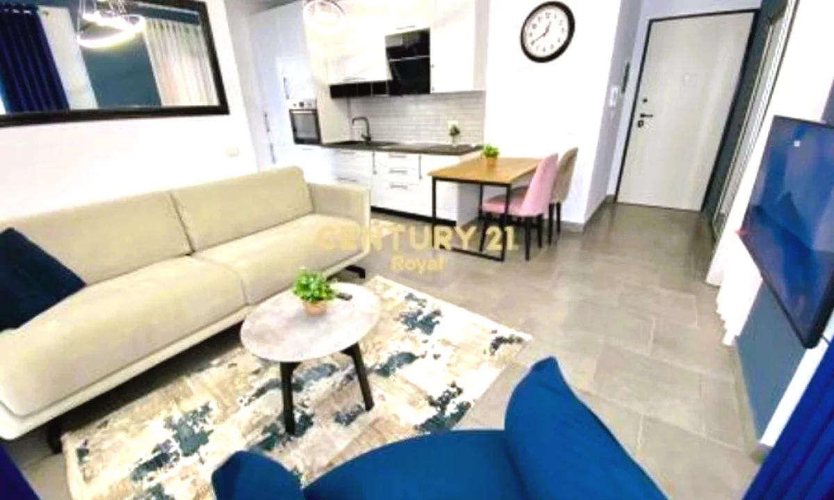 Appartamento in affitto a Tirana 1+1, Arredato