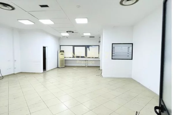 Ambient biznesi me qera 3+1 ne Tirane - 2,000 Euro