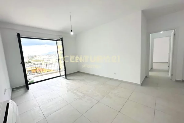 Ambient biznesi me qera 3+1 ne Tirane - 700 Euro