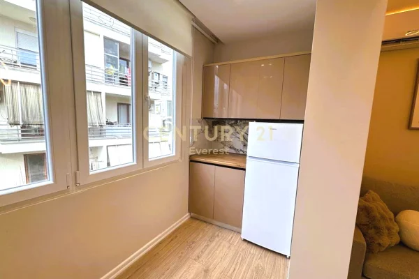 Shtepi ne shitje Apartament ne Tirane, 1+1, Mobilimi E mobiluar, Pagesa 125,000  Euro.