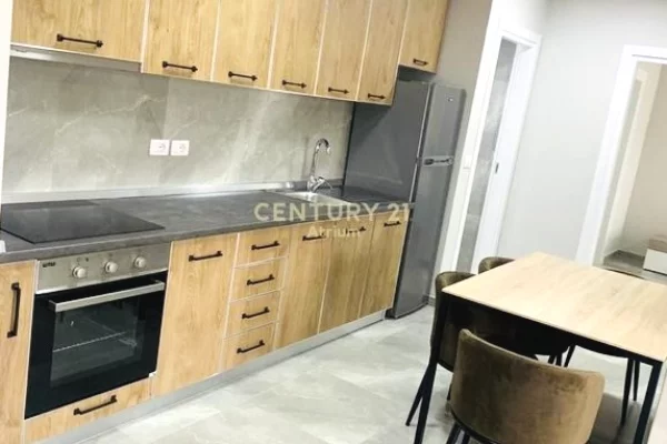 Shtepi me qera Apartament ne Tirane, 2+1, Mobilimi E mobiluar, Pagesa 70,000  Leke.