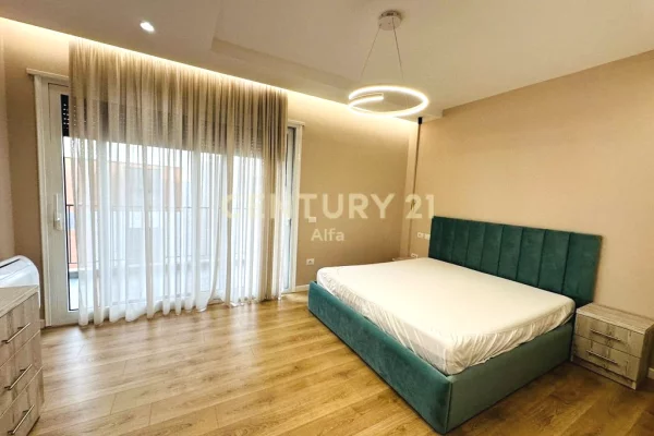 Appartamento in affitto a Tirana 3+1, Arredato