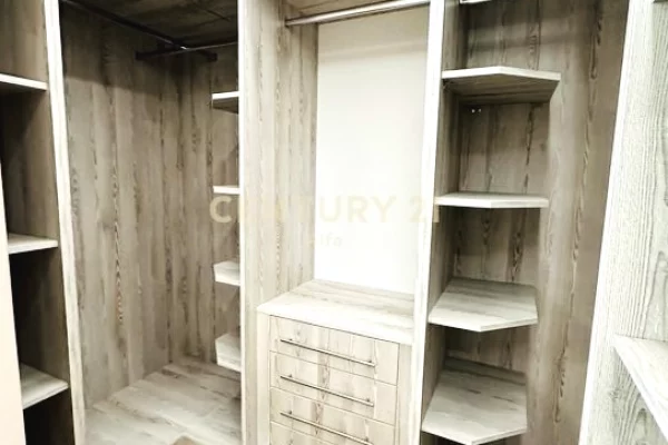 Appartamento in affitto a Tirana 3+1, Arredato