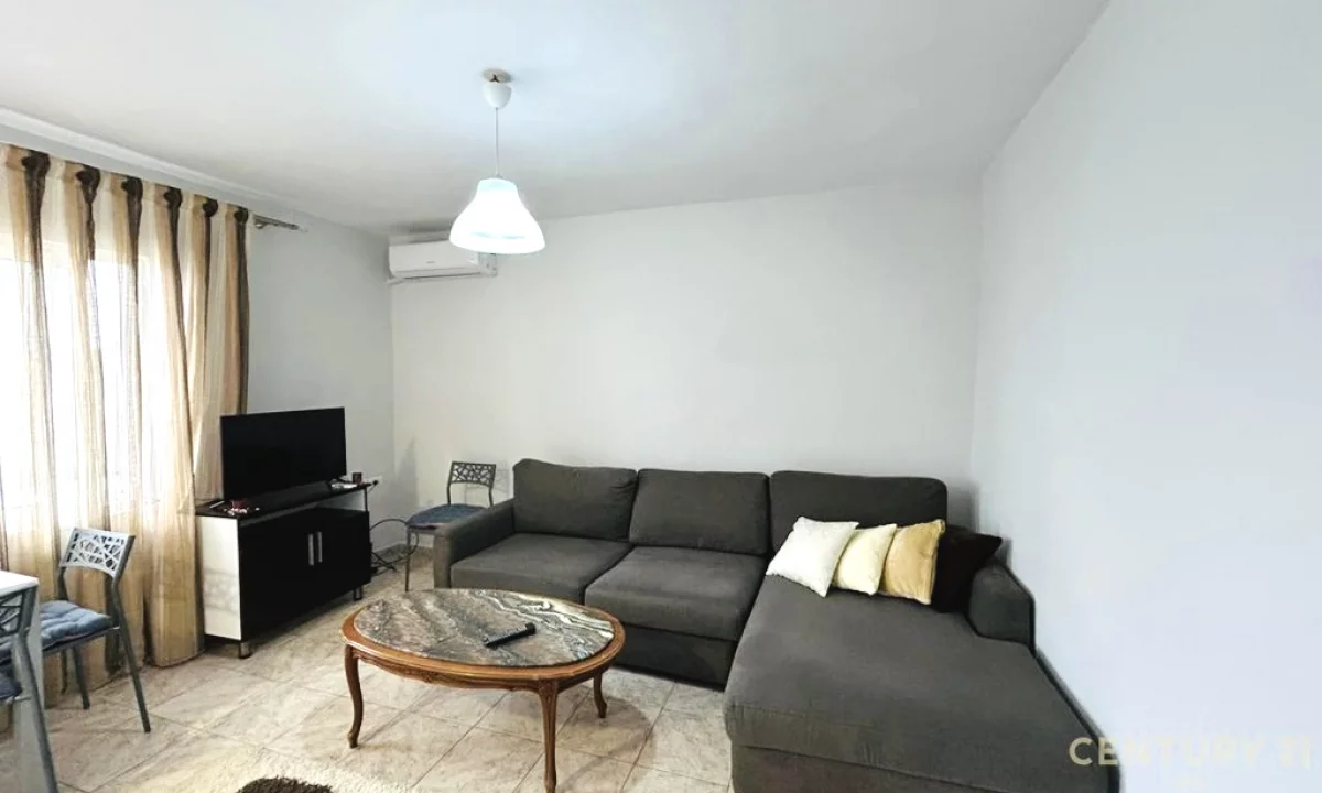 Shtepi me qera Apartament ne Tirane, 1+1, Mobilimi E mobiluar, Pagesa 550  Euro.