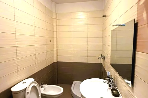 Appartamento in affitto a Tirana 2+1, Arredato