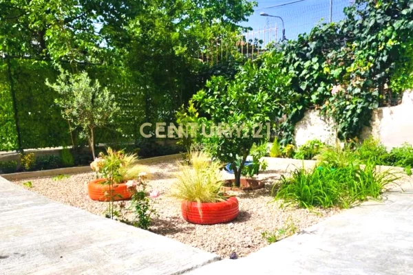 Appartamento in affitto a Tirana 2+1, Arredato