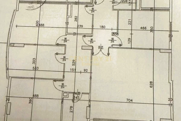 Ambient biznesi me qera 3+1 ne Tirane - 3,500 Euro