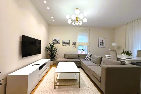 Casa in affitto 2+1 a Tirana - 700 Euro