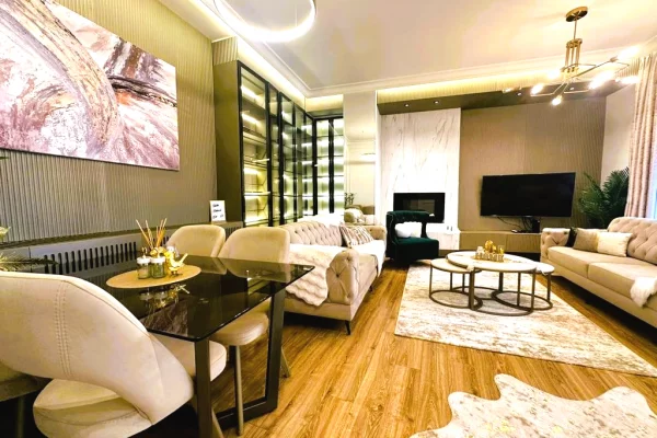 Casa in affitto 2+1 a Tirana - 1,600 Euro