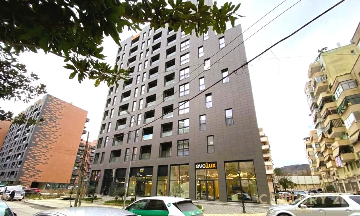 EKSKLUZIVE ! KOMUNA E PARISIT NJESI KOMERCIALE ME QIRA BUZE RRUGE