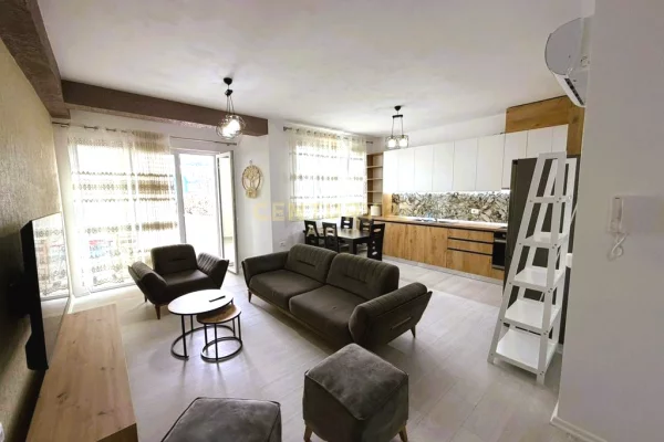 Casa in affitto 2+1 a Tirana - 65,000 Leke