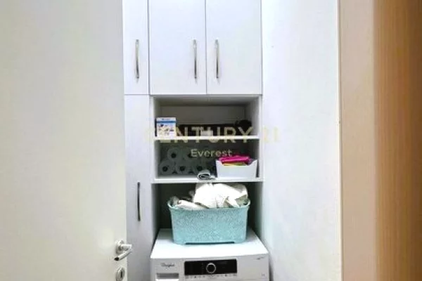 Shtepi ne shitje Apartament ne Tirane, 2+1, Mobilimi E mobiluar, Pagesa 260,000  Euro.