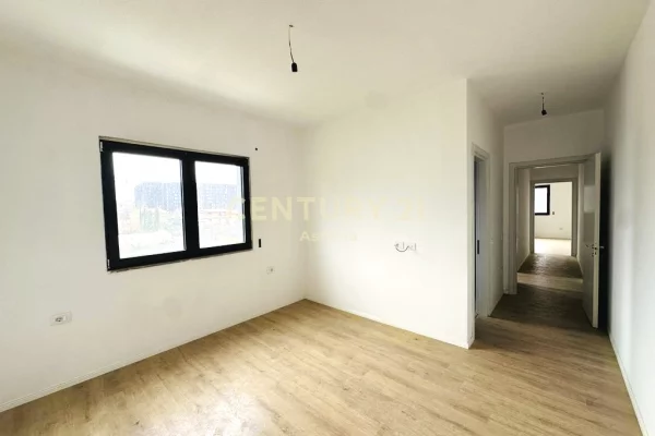 Shtepi ne shitje Apartament ne Tirane, 2+1, Mobilimi E mobiluar, Pagesa 185,000  Euro.