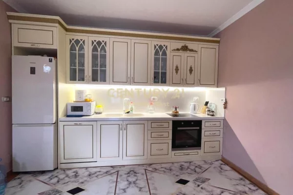 Shtepi ne shitje Shtepi Private ne Tirane, 4+1, Mobilimi E mobiluar, Pagesa 480,000  Euro.