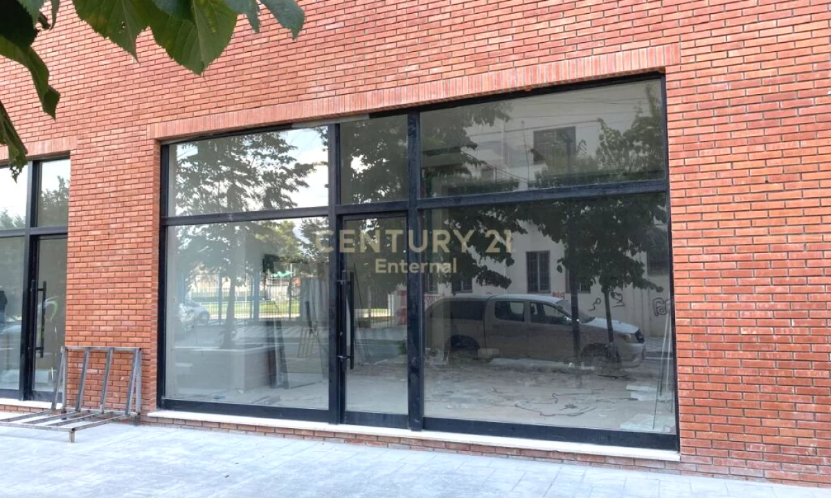 ambient komercial tek kompleksi 'Golden Park 3'.