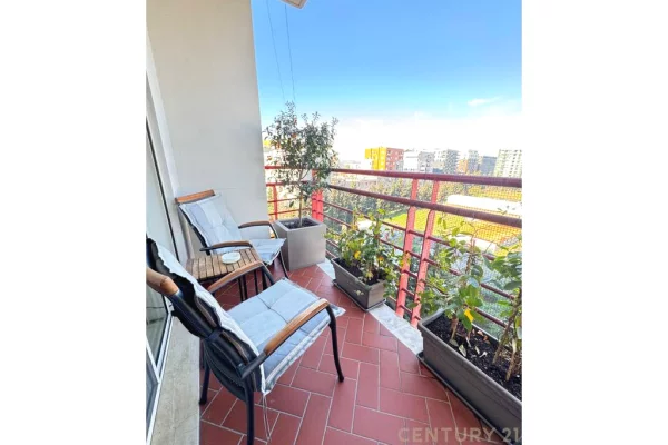 Shtepi ne shitje Apartament ne Tirane, 2+1, Mobilimi E mobiluar, Pagesa 260,000  Euro.