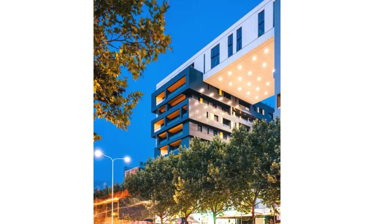 Shtepi ne shitje Apartament ne Tirane, 1+1, Mobilimi Bosh, pa mobiluar, Pagesa 200,000  Euro.