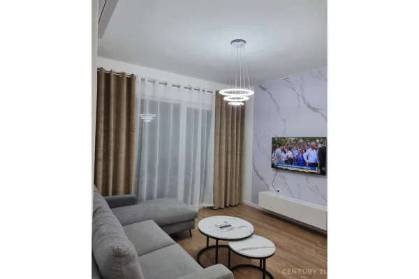 Apartament 1+1 te Komuna e Parisit