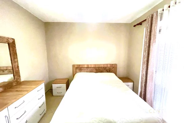 Shtepi me qera Apartament ne Tirane, 2+1, Mobilimi E mobiluar, Pagesa 550  Euro.