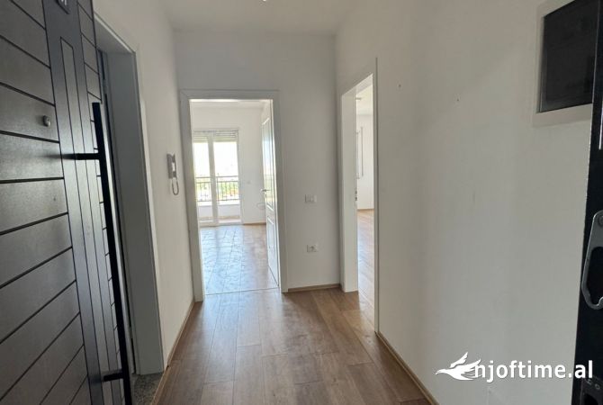 Apartament me qera 1+1 VilaL2,Astir