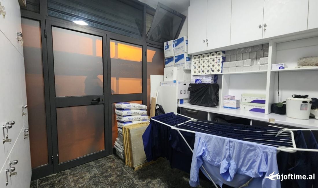 Shitet Dyqan Stadiumi Dinamo 