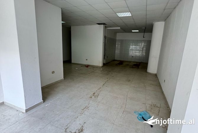 Business Property in Sale 3+1 in Tirana - 150,000 Euro