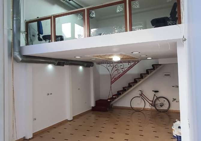 Jepet dyqan dublex me qera ne Don Bosko