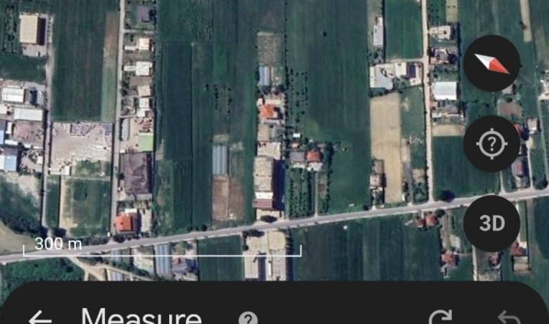 Shitet 1400m2 Toke ne Prush