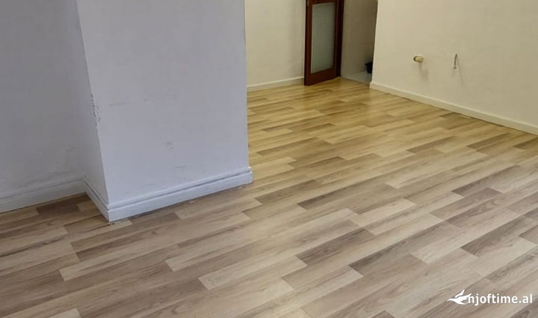 Jepet ambjent biznesi me qera