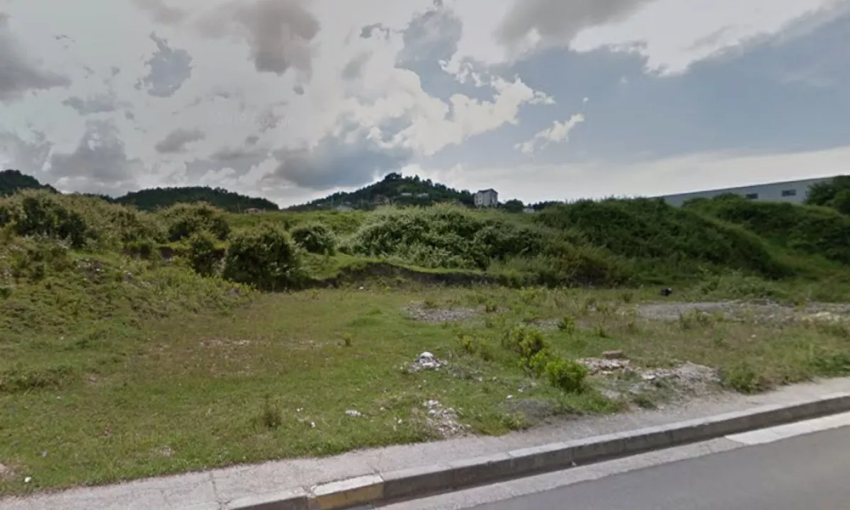 Shitet toke ne Fushe-Mzes, prane Top Channel. 