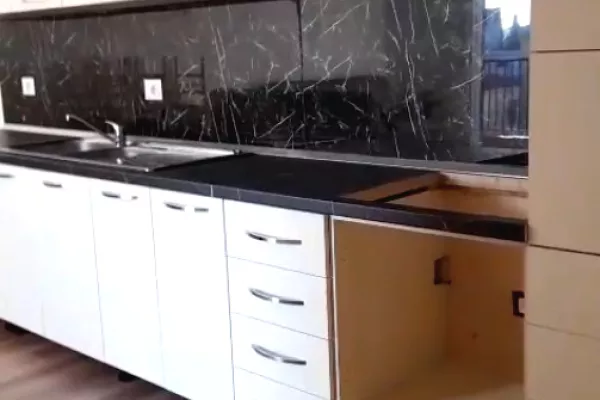 APARTAMENT 2+1 ME QIRA