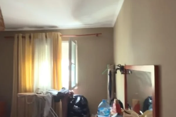 Shtepi ne shitje Apartament ne Tirane, 1+1, Mobilimi E mobiluar, Pagesa 117,000  Euro.