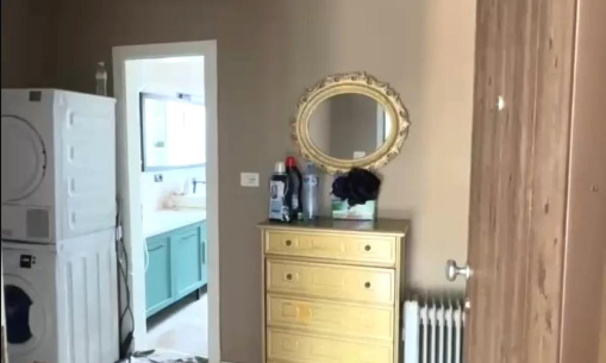 Shtepi ne shitje Apartament ne Tirane, 1+1, Mobilimi E mobiluar, Pagesa 117,000  Euro.