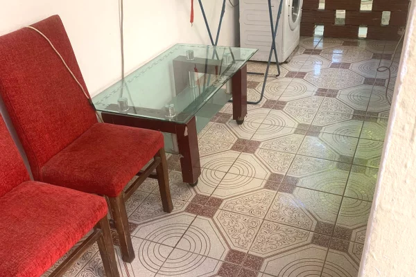 Shtepi me qera Apartament ne Tirane, 1+1, Mobilimi E mobiluar, Pagesa 30,000  Leke.