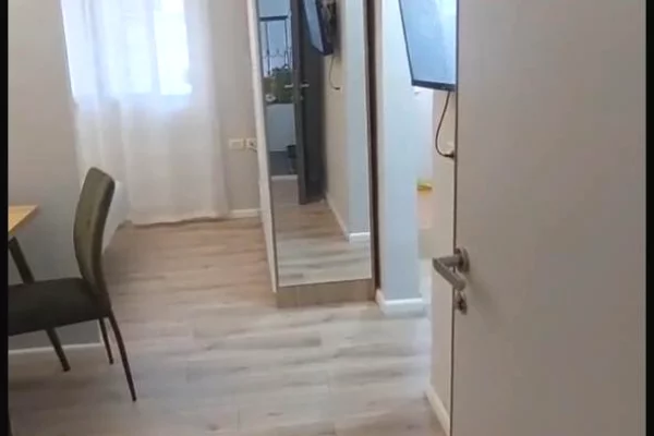 House for Rent Apartment in Tirana, Garsoniere, Furniture Furnished, Payment 35,000  Leke.