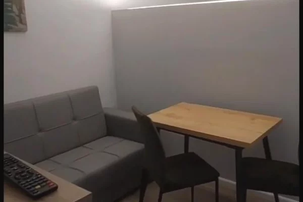 House for Rent Apartment in Tirana, Garsoniere, Furniture Furnished, Payment 35,000  Leke.