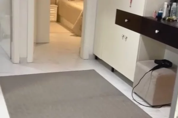 Shtepi me qera Apartament ne Tirane, 3+1, Mobilimi E mobiluar, Pagesa 65,000  Leke.
