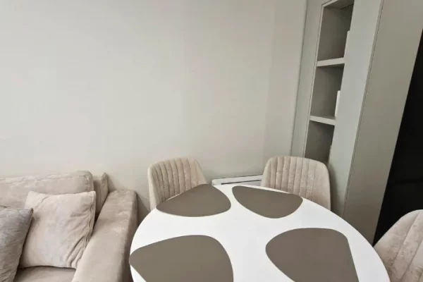 Shtepi me qera Apartament ne Tirane, 1+1, Mobilimi E mobiluar, Pagesa 600  Euro.