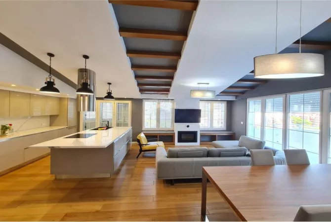 Apartment for rent in Tirana 3+1, Emty